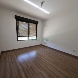 Apartamento com 80m², 2 dormitórios, 1 vaga, no bairro Pio X em Caxias do Sul para Alugar