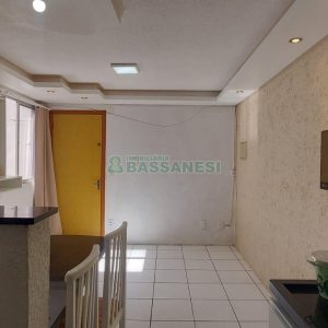 Apartamento com 42m², 2 dormitórios, no bairro Nossa Senhora das Graças em Caxias do Sul para Alugar