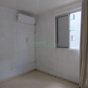 Apartamento com 42m², 2 dormitórios, no bairro Nossa Senhora das Graças em Caxias do Sul para Alugar