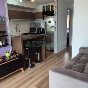 Apartamento com 65m², 2 dormitórios, 1 vaga, no bairro Desvio Rizzo em Caxias do Sul para Comprar