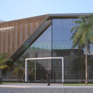 Pavilhão com 845m², no bairro Cinqüentenário em Caxias do Sul para Comprar