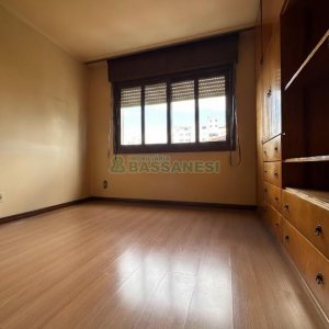 Apartamento com 124m², 3 dormitórios, 1 vaga, no bairro Centro em Caxias do Sul para Comprar