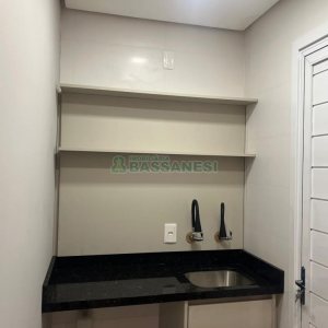 Apto Mobiliado com 48m², 1 dormitório, 1 vaga, no bairro Santa Catarina em Caxias do Sul para Alugar