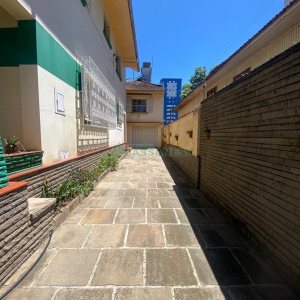 Casa com 330m², 3 dormitórios, 3 vagas, no bairro São Pelegrino em Caxias do Sul para Alugar ou Comprar