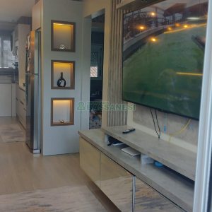 Apartamento com 55m², 2 dormitórios, 1 vaga, no bairro Vinhedos em Caxias do Sul para Comprar