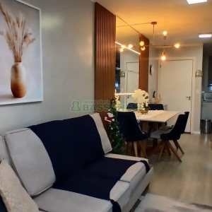 Apartamento com 55m², 2 dormitórios, 1 vaga, no bairro Vinhedos em Caxias do Sul para Comprar