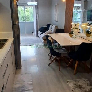 Apartamento com 55m², 2 dormitórios, 1 vaga, no bairro Vinhedos em Caxias do Sul para Comprar