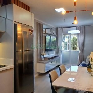 Apartamento com 55m², 2 dormitórios, 1 vaga, no bairro Vinhedos em Caxias do Sul para Comprar