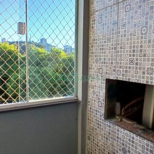 Apartamento com 55m², 2 dormitórios, 1 vaga, no bairro Vinhedos em Caxias do Sul para Comprar