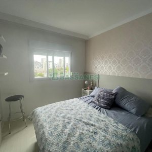 Apartamento com 65m², 2 dormitórios, 2 vagas, no bairro Pio X em Caxias do Sul para Comprar