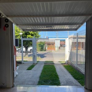 Sobrado com 100m², 3 dormitórios, 2 vagas, no bairro Cidade Nova em Caxias do Sul para Comprar