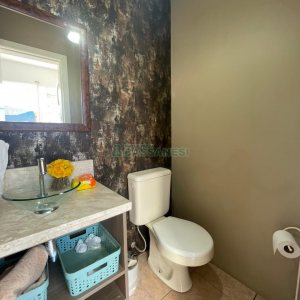 Sobrado com 100m², 3 dormitórios, 2 vagas, no bairro Cidade Nova em Caxias do Sul para Comprar