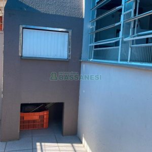 Sobrado com 100m², 3 dormitórios, 2 vagas, no bairro Cidade Nova em Caxias do Sul para Comprar