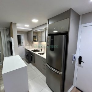 Apartamento com 54m², 2 dormitórios, 1 vaga, no bairro Desvio Rizzo em Caxias do Sul para Alugar