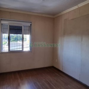 Casa com 368m², 6 dormitórios, no bairro São Leopoldo em Caxias do Sul para Comprar