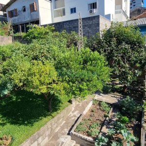 Casa com 368m², 6 dormitórios, no bairro São Leopoldo em Caxias do Sul para Comprar