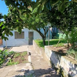 Casa com 368m², 6 dormitórios, no bairro São Leopoldo em Caxias do Sul para Comprar