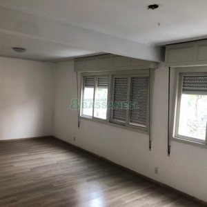 Apartamento com 170m², 3 dormitórios, 2 vagas, no bairro Centro em Caxias do Sul para Comprar