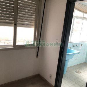 Apartamento com 170m², 3 dormitórios, 2 vagas, no bairro Centro em Caxias do Sul para Comprar