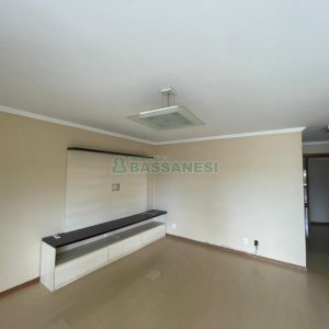 Apartamento com 183m², 3 dormitórios, 2 vagas, no bairro Madureira em Caxias do Sul para Comprar