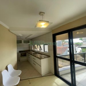 Apartamento com 183m², 3 dormitórios, 2 vagas, no bairro Madureira em Caxias do Sul para Comprar