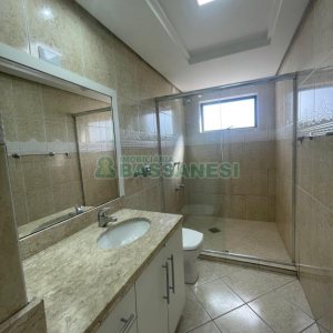 Apartamento com 183m², 3 dormitórios, 2 vagas, no bairro Madureira em Caxias do Sul para Comprar