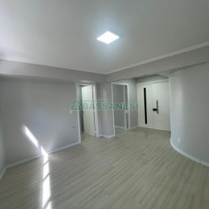 Apartamento com 183m², 3 dormitórios, 2 vagas, no bairro Madureira em Caxias do Sul para Comprar