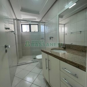 Apartamento com 183m², 3 dormitórios, 2 vagas, no bairro Madureira em Caxias do Sul para Comprar