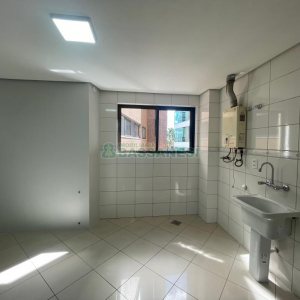 Apartamento com 183m², 3 dormitórios, 2 vagas, no bairro Madureira em Caxias do Sul para Comprar