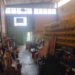 Pavilhão com 200m², no bairro De Lazzer em Caxias do Sul para Comprar