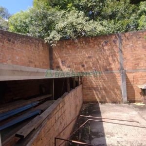Pavilhão com 200m², no bairro De Lazzer em Caxias do Sul para Comprar