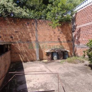 Pavilhão com 200m², no bairro De Lazzer em Caxias do Sul para Comprar