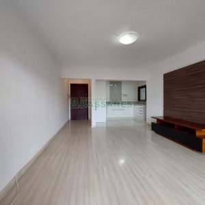 Apartamento com 70m², 3 dormitórios, 1 vaga, no bairro Pio X em Caxias do Sul para Alugar