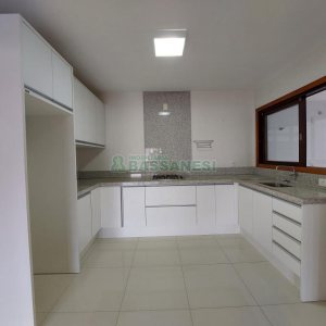 Apartamento com 70m², 3 dormitórios, 1 vaga, no bairro Pio X em Caxias do Sul para Alugar
