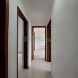 Apartamento com 70m², 3 dormitórios, 1 vaga, no bairro Pio X em Caxias do Sul para Alugar