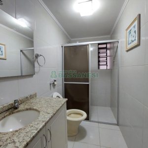 Apartamento com 70m², 3 dormitórios, 1 vaga, no bairro Pio X em Caxias do Sul para Alugar