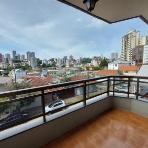 Apartamento com 70m², 3 dormitórios, 1 vaga, no bairro Pio X em Caxias do Sul para Alugar