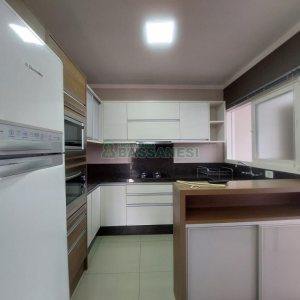 Apartamento com 210m², 3 dormitórios, 2 vagas, no bairro Pio X em Caxias do Sul para Alugar