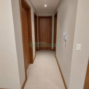 Apartamento com 70m², 3 dormitórios, 2 vagas, no bairro Santa Catarina em Caxias do Sul para Alugar