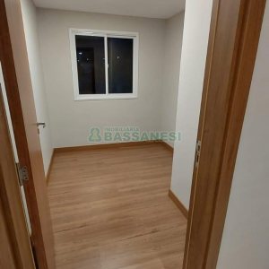 Apartamento com 70m², 3 dormitórios, 2 vagas, no bairro Santa Catarina em Caxias do Sul para Alugar
