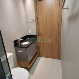 Apartamento com 70m², 3 dormitórios, 2 vagas, no bairro Santa Catarina em Caxias do Sul para Alugar