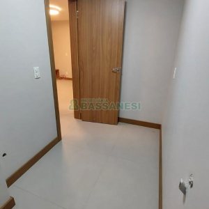 Apartamento com 70m², 3 dormitórios, 2 vagas, no bairro Santa Catarina em Caxias do Sul para Alugar
