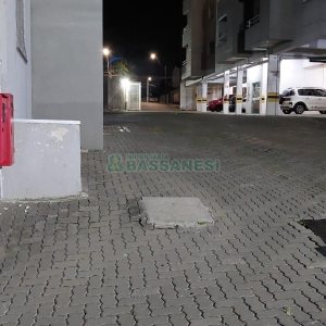 Apartamento com 70m², 3 dormitórios, 2 vagas, no bairro Santa Catarina em Caxias do Sul para Alugar