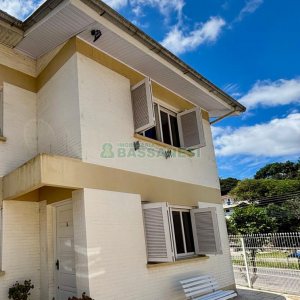 Sobrado com 127m², 3 dormitórios, 1 vaga, no bairro Santa Catarina em Caxias do Sul para Comprar