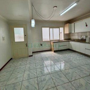Sobrado com 127m², 3 dormitórios, 1 vaga, no bairro Santa Catarina em Caxias do Sul para Comprar