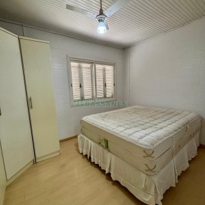 Sobrado com 127m², 3 dormitórios, 1 vaga, no bairro Santa Catarina em Caxias do Sul para Comprar