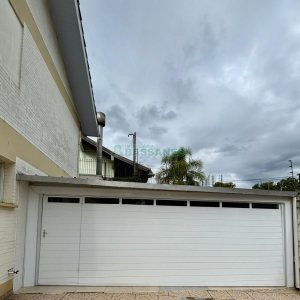 Sobrado com 127m², 3 dormitórios, 1 vaga, no bairro Santa Catarina em Caxias do Sul para Comprar