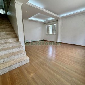 Sobrado com 127m², 3 dormitórios, 1 vaga, no bairro Santa Catarina em Caxias do Sul para Comprar