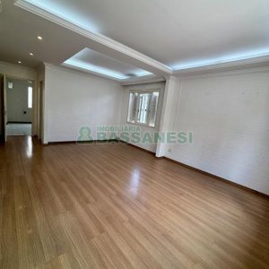 Sobrado com 127m², 3 dormitórios, 1 vaga, no bairro Santa Catarina em Caxias do Sul para Comprar