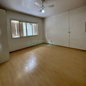 Sobrado com 127m², 3 dormitórios, 1 vaga, no bairro Santa Catarina em Caxias do Sul para Comprar